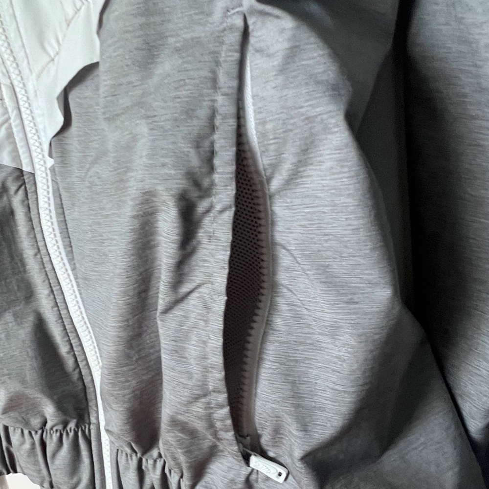 Nike Windrunner Jacket Small - image 8